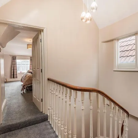 Great Gate House View, Micklegate Near Station