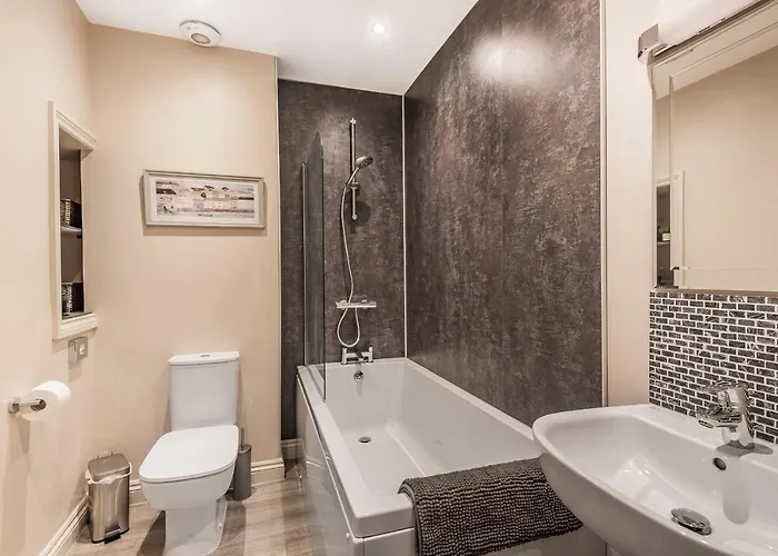 Great Gate House View, Micklegate Near Station York