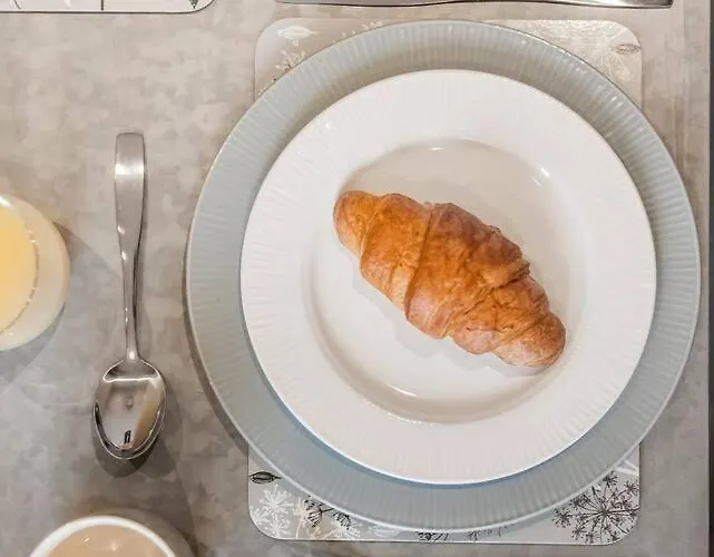 Great Gate House View - Within York Walls *